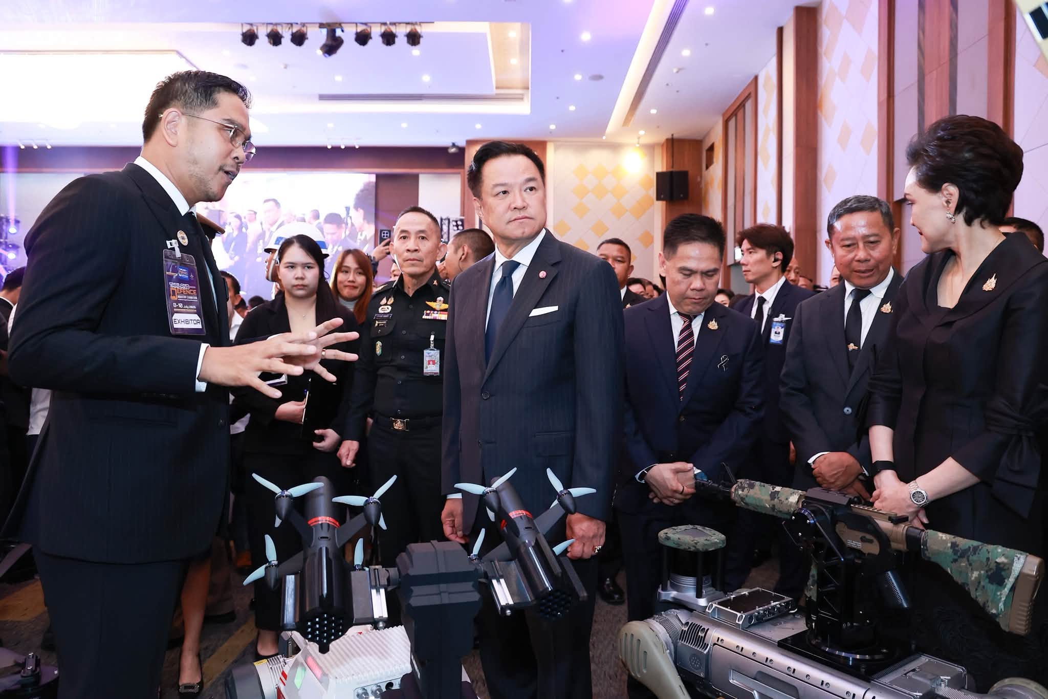 นายกรัฐมนตรีและรัฐมนตรีว่าการกระทรวงมหาดไทย เป็นประธานในพิธีเปิดงาน “นิทรรศการอุตสาหกรรมป้องกันประเทศของไทย ๒๕๖๙”