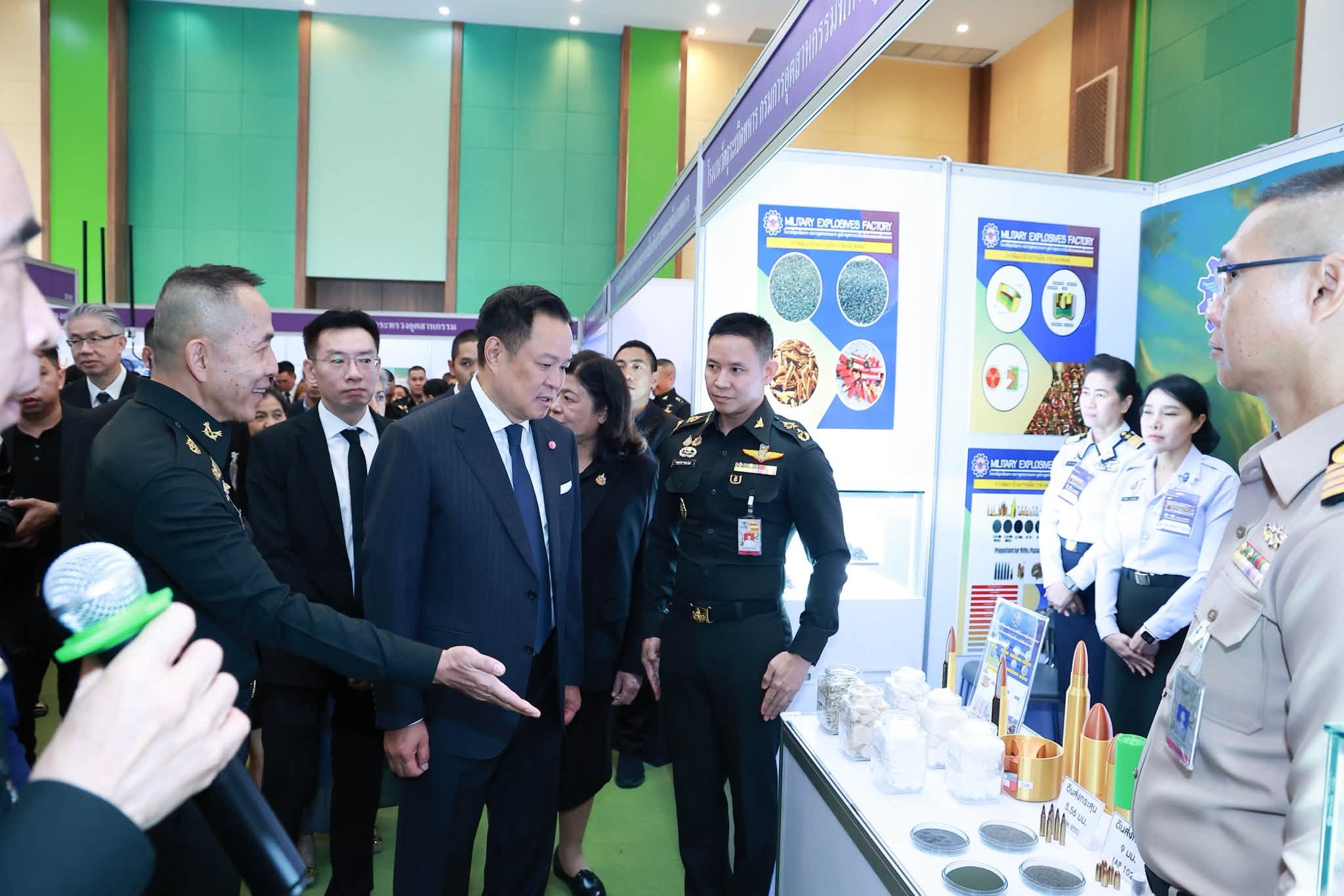 นายกรัฐมนตรีและรัฐมนตรีว่าการกระทรวงมหาดไทย เป็นประธานในพิธีเปิดงาน “นิทรรศการอุตสาหกรรมป้องกันประเทศของไทย ๒๕๖๙”