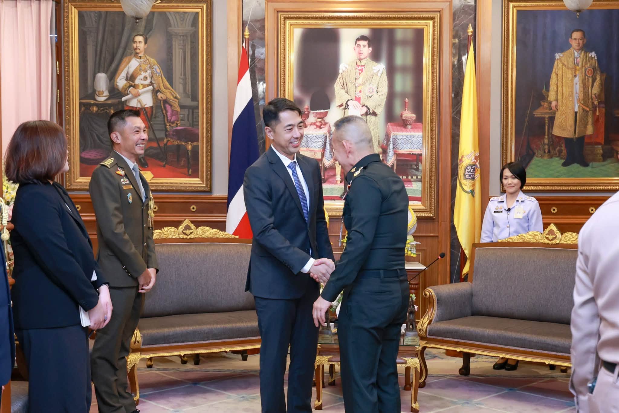 ปลัดกระทรวงกลาโหมให้การต้อนรับรองปลัดกระทรวงกลาโหมสิงคโปร์ เน้นย้ำความร่วมมือด้านความมั่นคงเพื่อเสริมสร้างความเป็นหุ้นส่วนเชิงยุทธศาสตร์ของ ไทย - สิงคโปร์