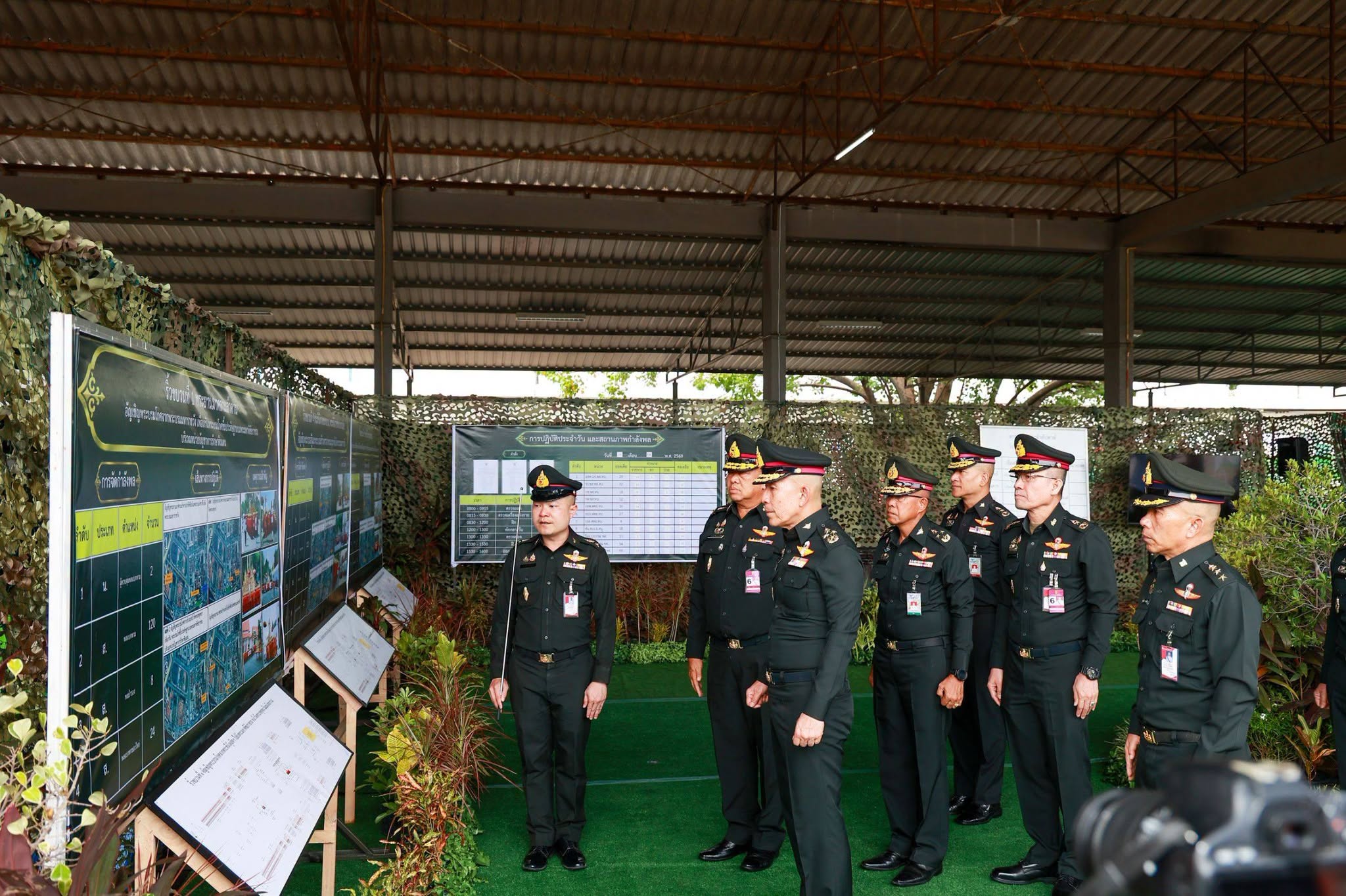 ปลัดกระทรวงกลาโหมตรวจเยี่ยมการซักซ้อมการจัดขบวนพระบรมราชอิสริยยศ