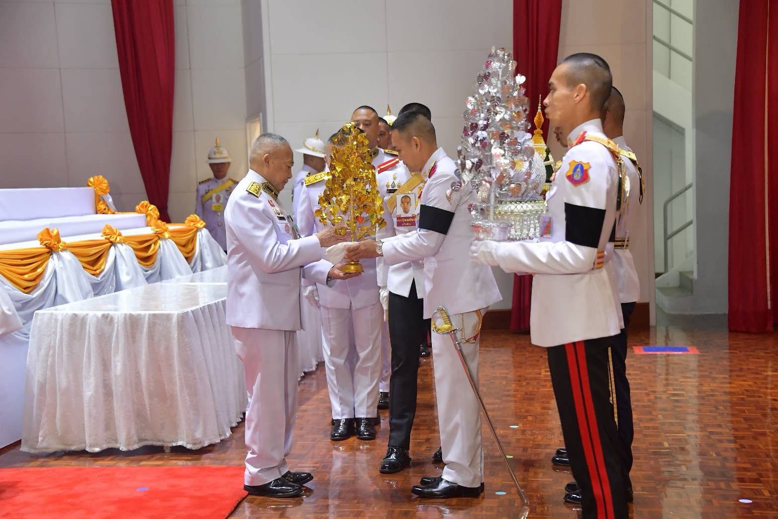รองปลัดกระทรวงกลาโหม นำตัวแทนภาครัฐ ภาคเอกชนและประชาชน อัญเชิญเครื่องราชสักการะและพานพุ่มทูลเกล้าทูลกระหม่อมถวาย พระบาทสมเด็จพระเจ้าอยู่หัว เนื่องในโอกาสวันเฉลิมพระชนมพรรษา ๒๘ กรกฎาคม ๒๕๖๙