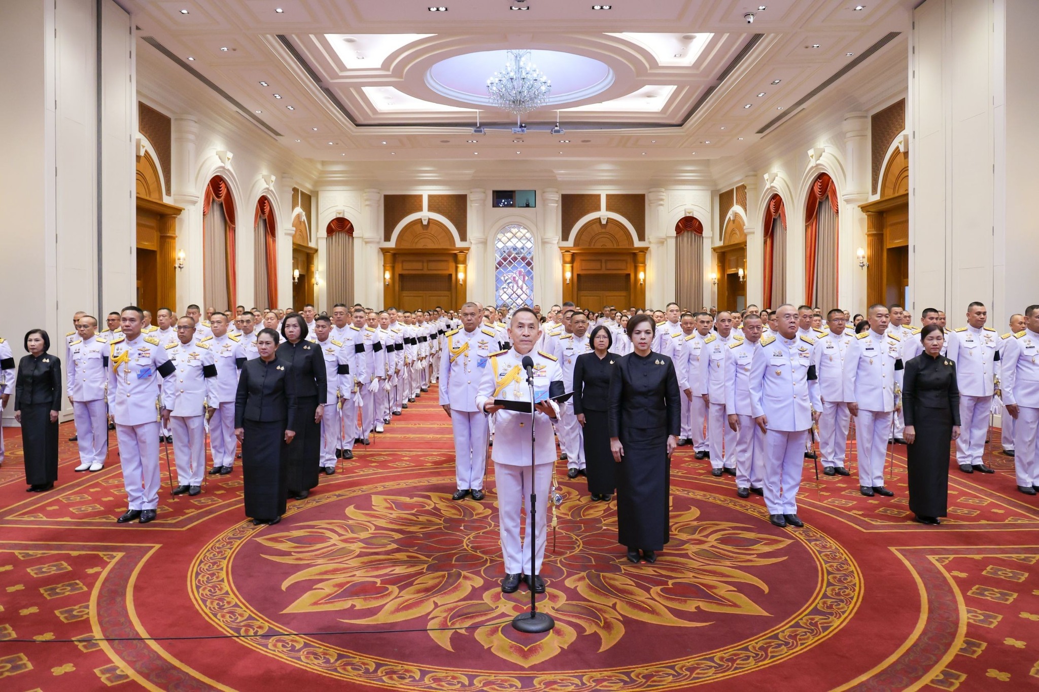 สำนักงานปลัดกระทรวงกลาโหมจัดพิธีลงนามถวายความอาลัยสมเด็จพระนางเจ้าสิริกิติ์ พระบรมราชินีนาถ พระบรมราชชนนีพันปีหลวง สวรรคต