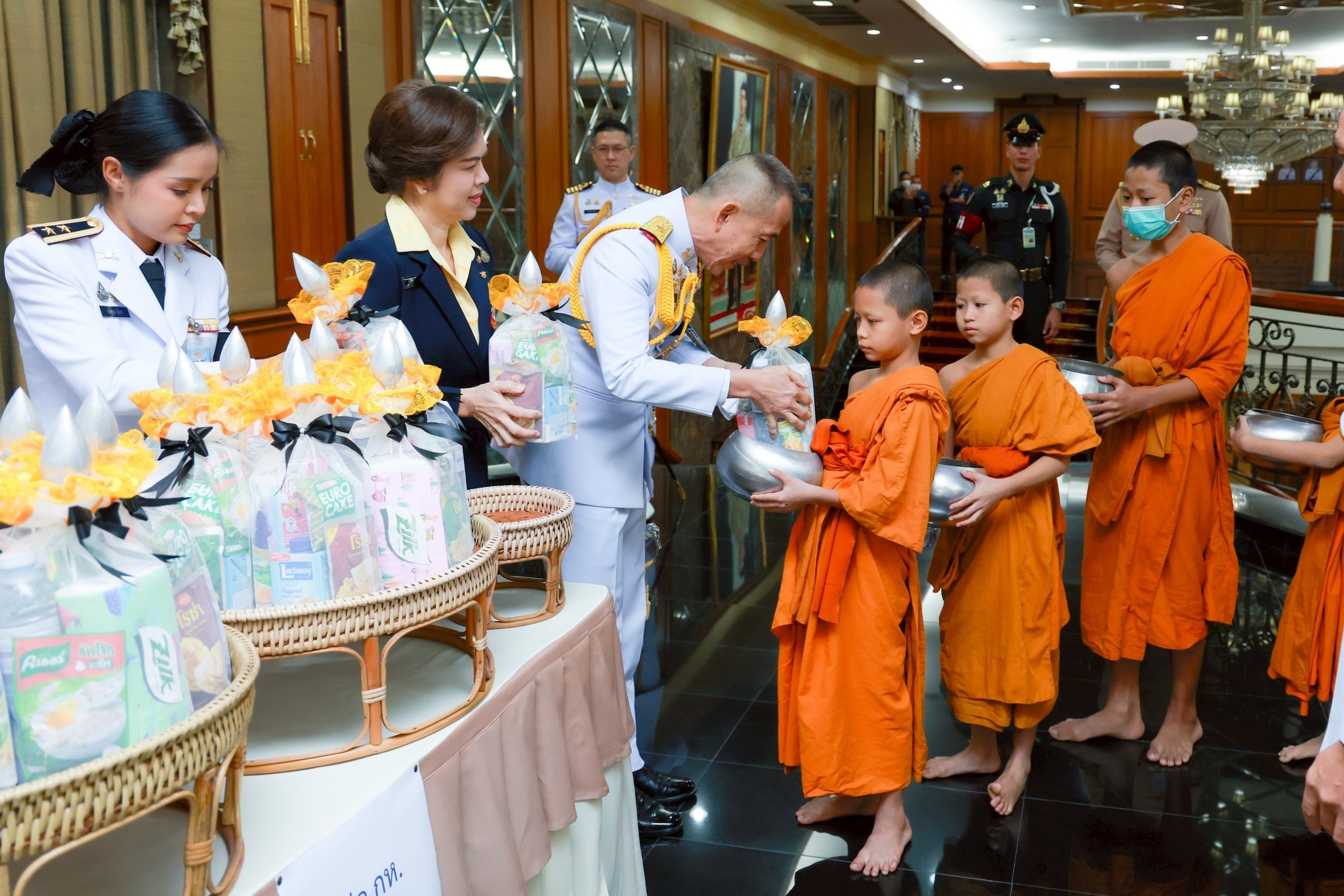 พลเอก ธราพงษ์ มะละคำ ปลัดกระทรวงกลาโหม เป็นประธานในพิธีถวายราชสักการะและกิจกรรมเฉลิมพระเกียรติ