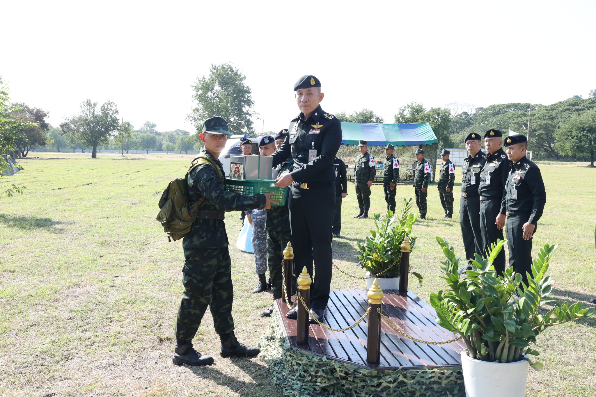 พลเอก ธราพงษ์ มะละคำ ปลัดกระทรวงกลาโหม ลงพื้นที่ตรวจเยี่ยมทหารใหม่