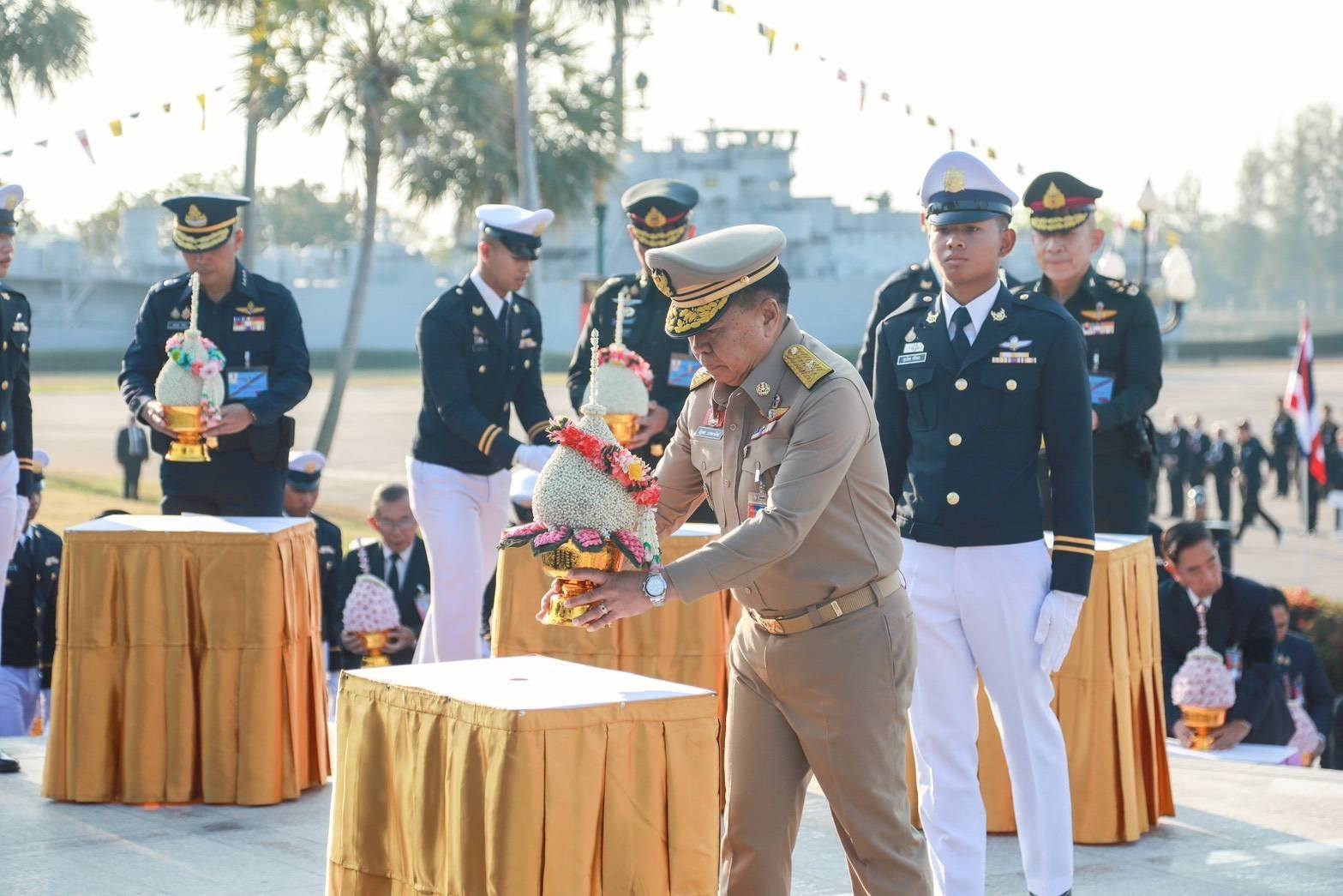 ปลัดกระทรวงกลาโหมร่วมงาน ๖๘ ปี โรงเรียนเตรียมทหาร รับรางวัลเกียรติยศจักรดาว ในฐานะศิษย์เก่าดีเด่นของโรงเรียนเตรียมทหาร