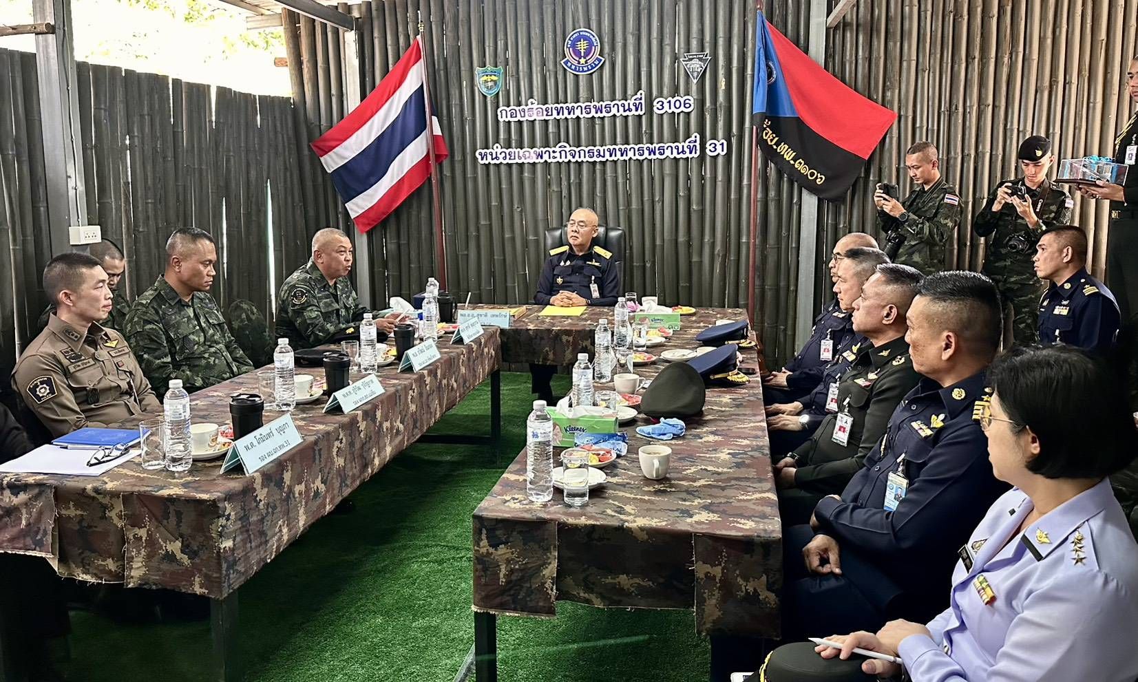รองปลัดกระทรวงกลาโหม ตรวจเยี่ยมตามแผนงานป้องกันและแก้ไขปัญหายาเสพติดของ สป. ประจำปี ๖๙