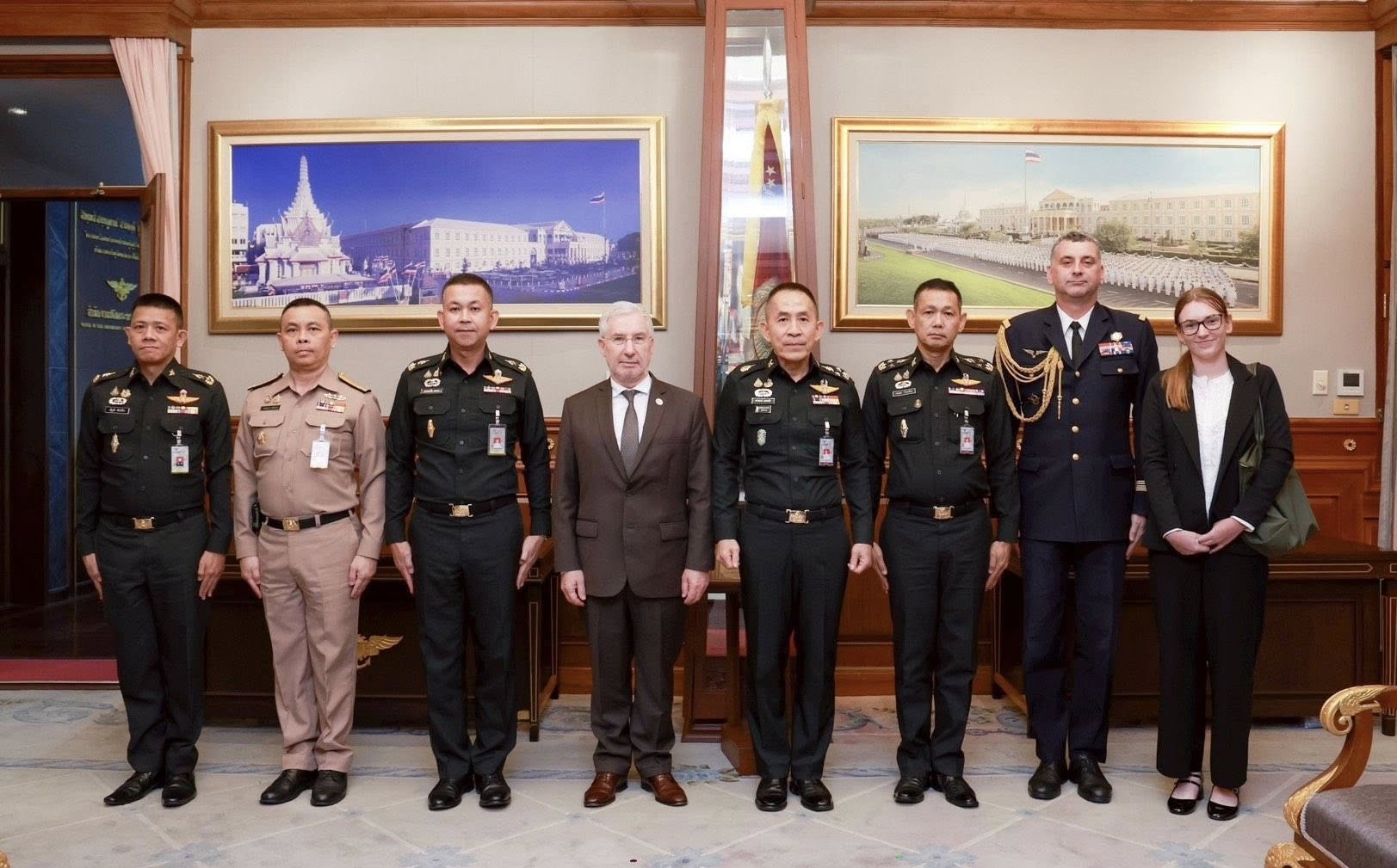 ปลัดกระทรวงกลาโหม ให้การต้อนรับ เอกอัครราชทูตสาธารณรัฐฝรั่งเศสประจำประเทศไทย