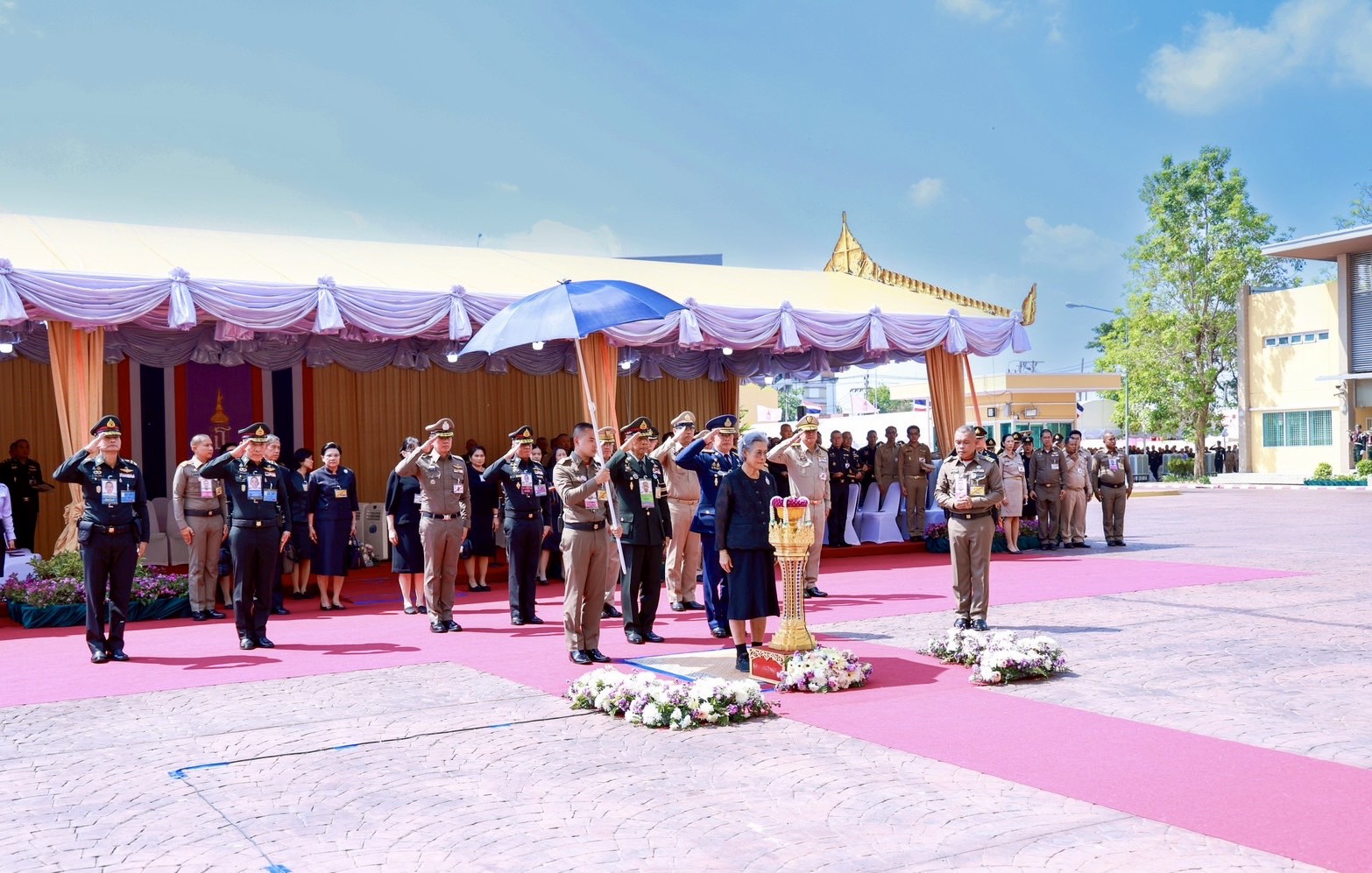 สมเด็จพระกนิษฐาธิราชเจ้า กรมสมเด็จพระเทพรัตนราชสุดา ฯ สยามบรมราชกุมารี เสด็จพระราชดำเนินไปทรงเปิดอนุสรณ์สถานสำนักงานปลัดกระทรวงกลาโหม