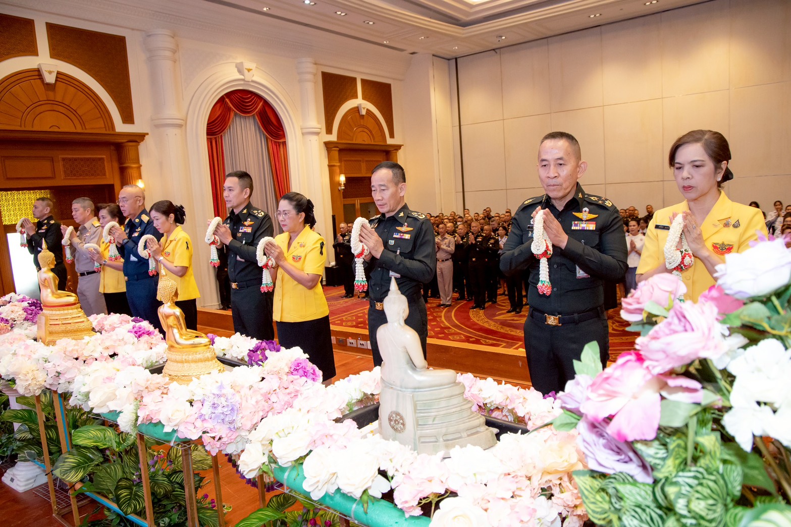 สำนักงานปลัดกระทรวงกลาโหมจัดพิธีสรงน้ำพระพุทธรูป เนื่องในโอกาสประเพณีวันสงกรานต์ ประจำปี ๒๕๖๙