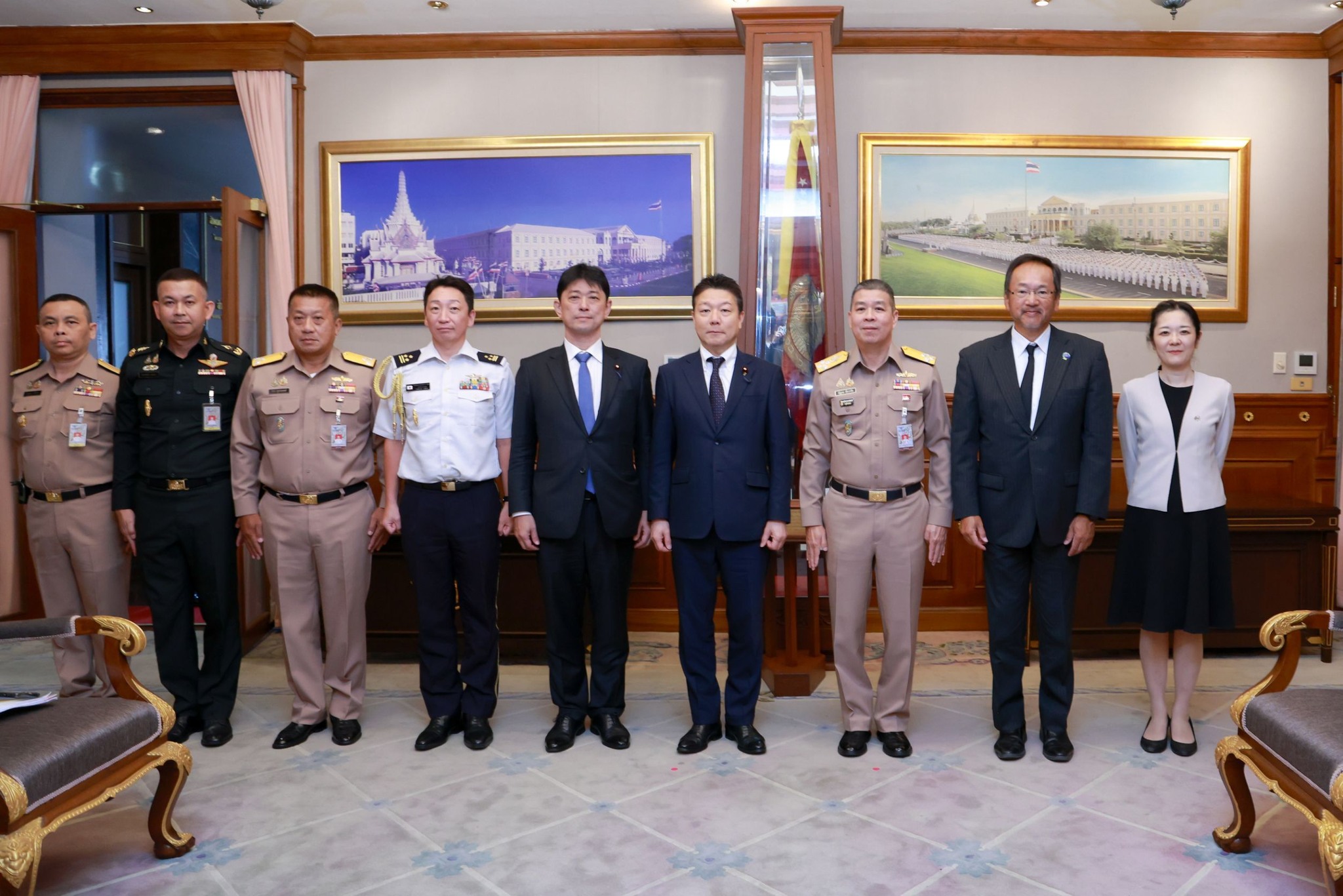 สมาชิกผู้แทนราษฎรญี่ปุ่น สังกัดพรรคเสรีประชาธิปไตย เข้าเยี่ยมคำนับ รองปลัดกระทรวงกลาโหม
