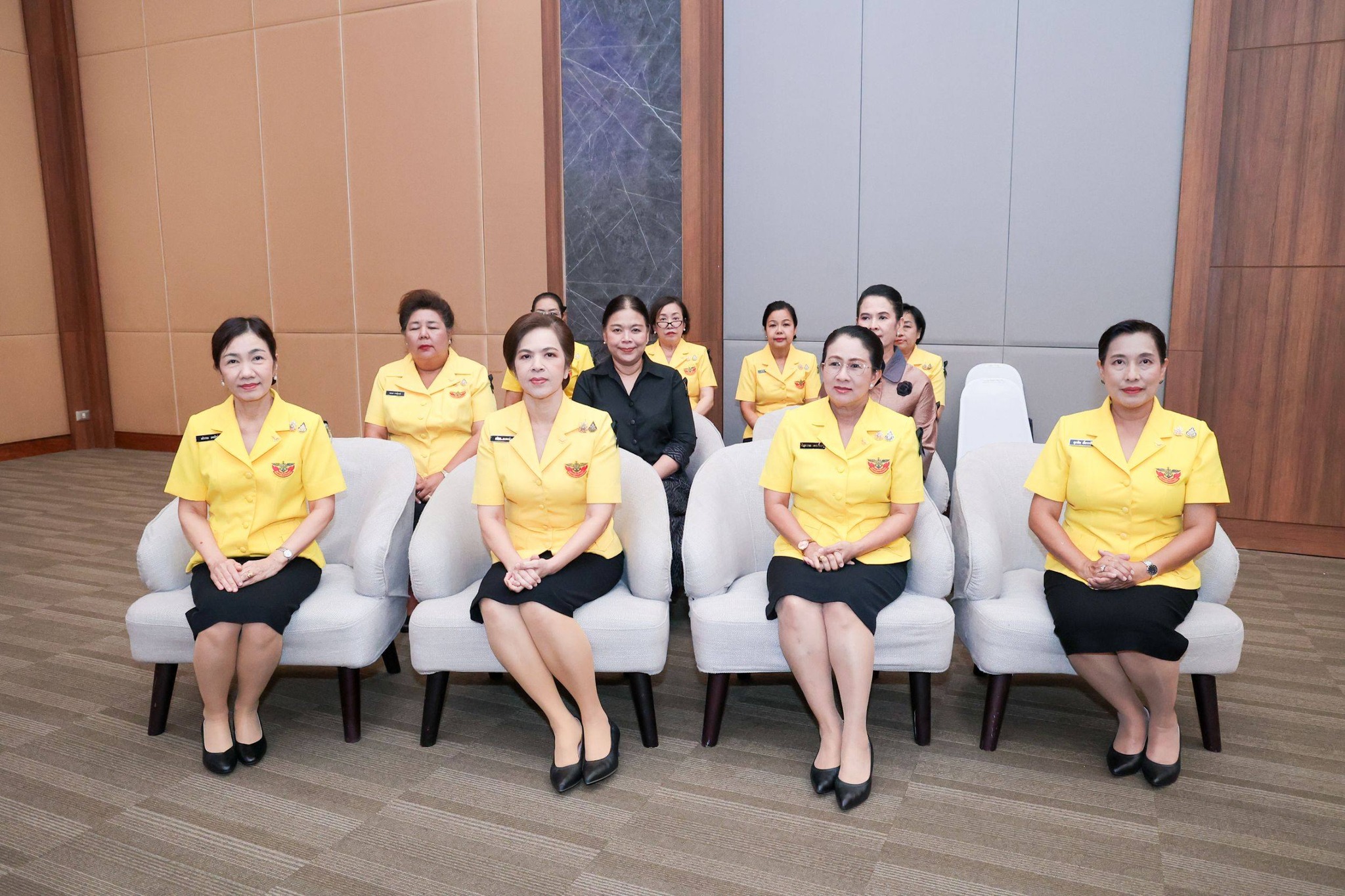 สมาคมภริยาข้าราชการสำนักงานปลัดกระทรวงกลาโหม มอบทุนเรียนดีเติมกำลังใจบุตรกำลังพล สร้างอนาคตเยาวชนคุณภาพ