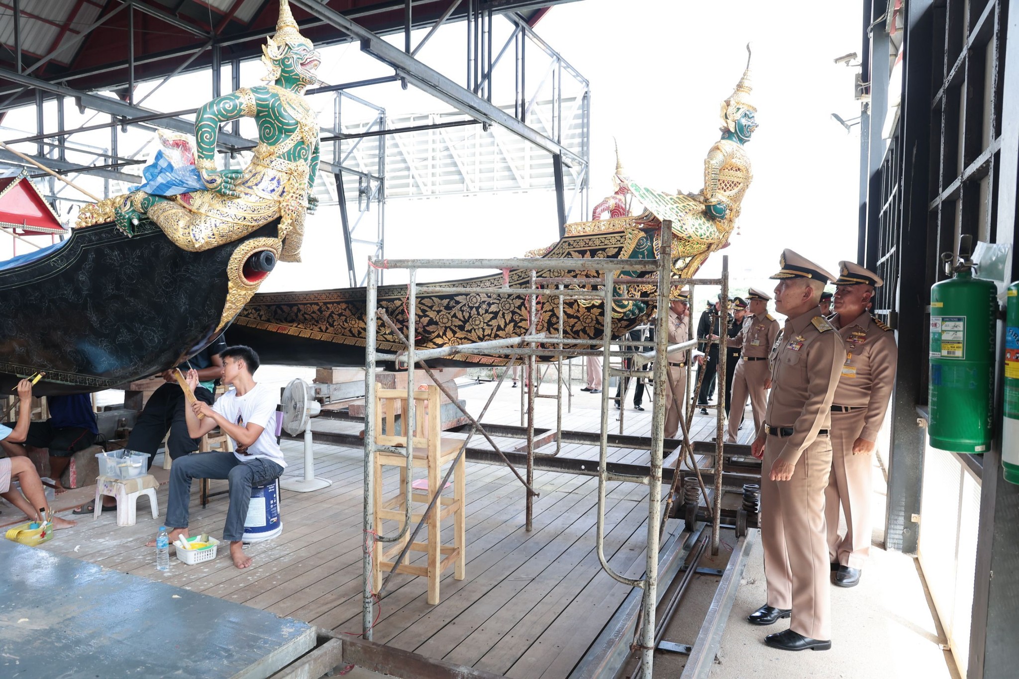 ปลัดกระทรวงกลาโหม ตรวจเยี่ยมความก้าวหน้าการเตรียมความพร้อมการจัดขบวนพยุหยาตราทางชลมารค