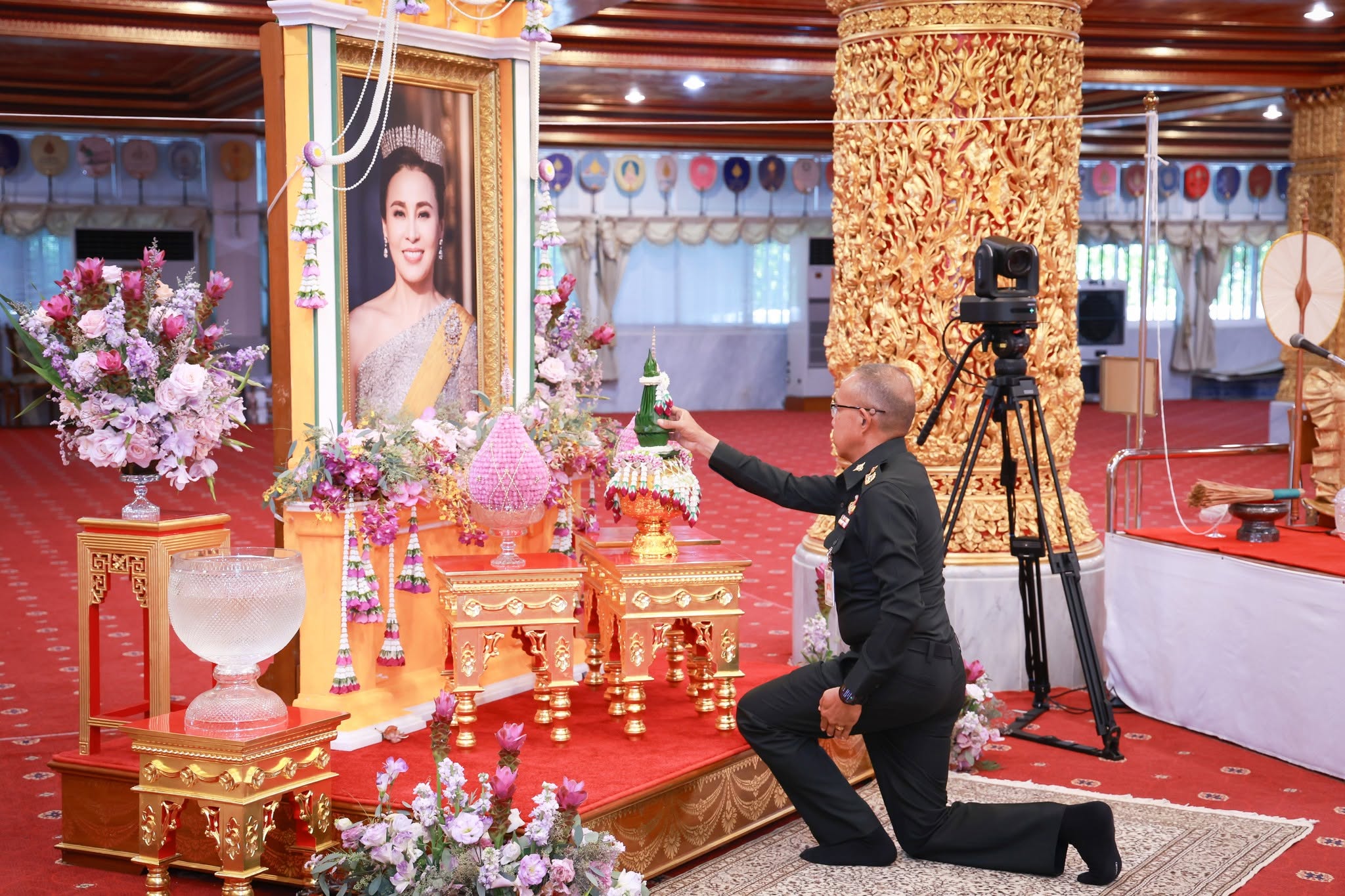 สำนักงานปลัดกระทรวงกลาโหม จัดพิธีลาสิกขาโครงการอุปสมบทหมู่ถวายเป็นพระราชกุศลแด่สมเด็จพระนางเจ้าฯ พระบรมราชินี
