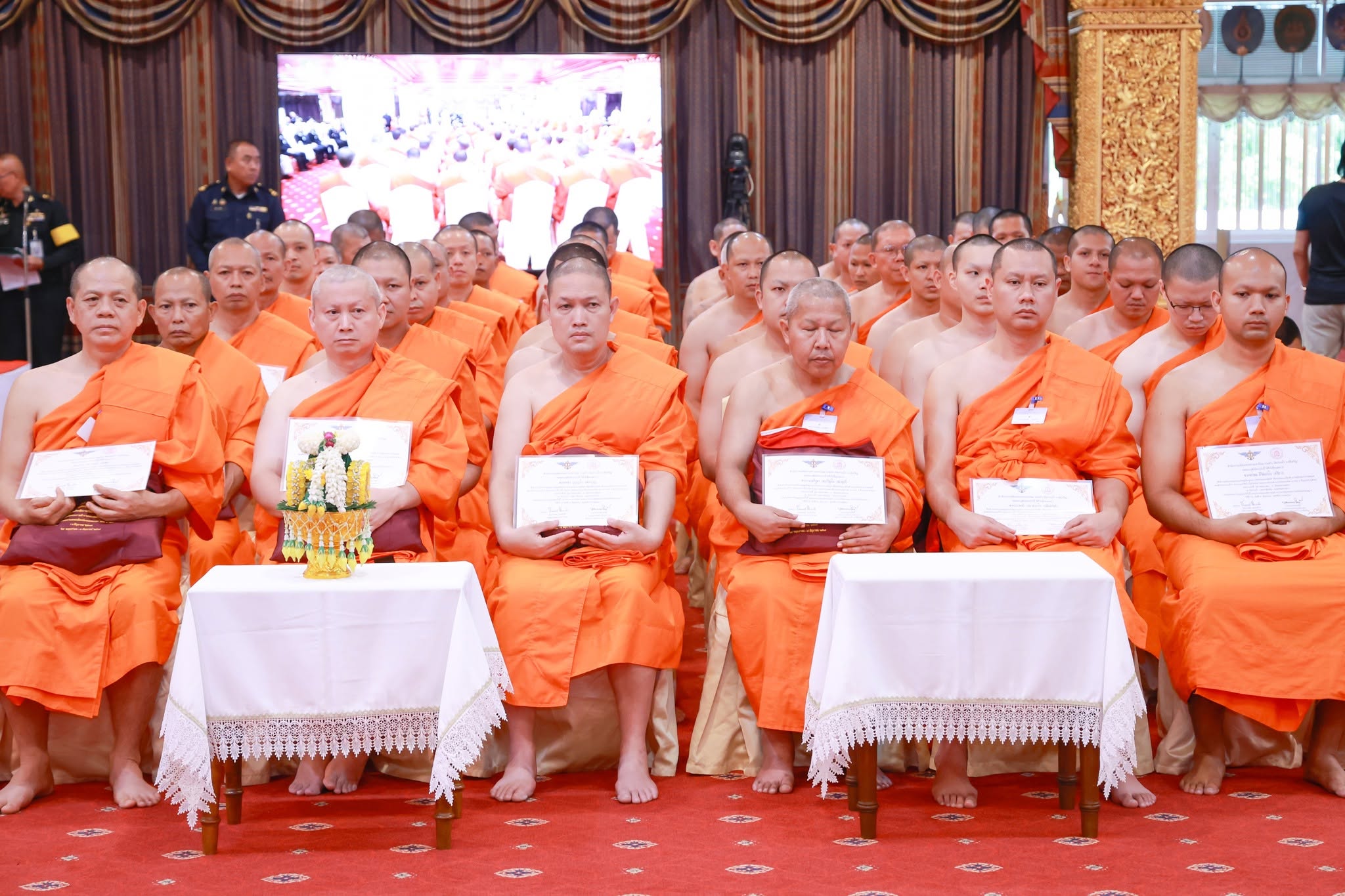 สำนักงานปลัดกระทรวงกลาโหม จัดพิธีลาสิกขาโครงการอุปสมบทหมู่ถวายเป็นพระราชกุศลแด่สมเด็จพระนางเจ้าฯ พระบรมราชินี