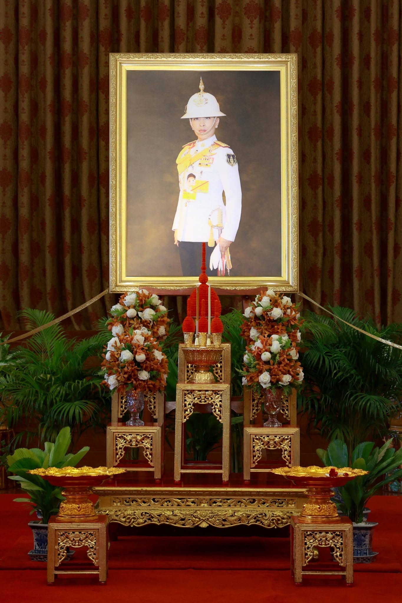 ปลัดกระทรวงกลาโหม นำคณะผู้บังคับบัญชา เข้าถวายน้ำสรงพระศพ สมเด็จพระเจ้าลูกเธอ เจ้าฟ้าพัชรกิติยาภา นเรนทิราเทพยวดี กรมหลวงราชสาริณีสิริพัชร