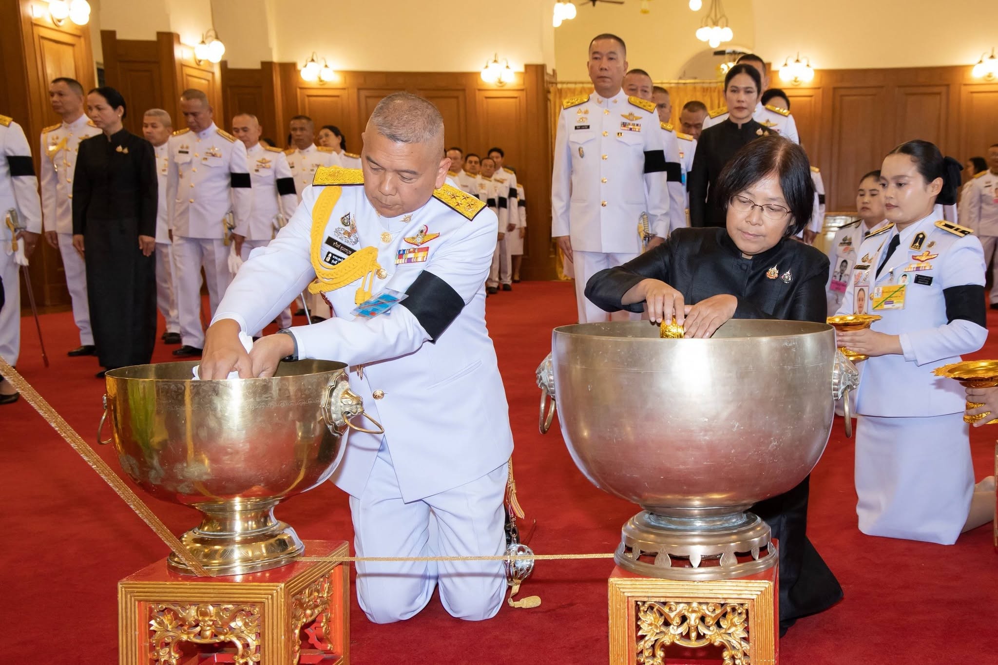 ปลัดกระทรวงกลาโหม นำคณะผู้บังคับบัญชา เข้าถวายน้ำสรงพระศพ สมเด็จพระเจ้าลูกเธอ เจ้าฟ้าพัชรกิติยาภา นเรนทิราเทพยวดี กรมหลวงราชสาริณีสิริพัชร
