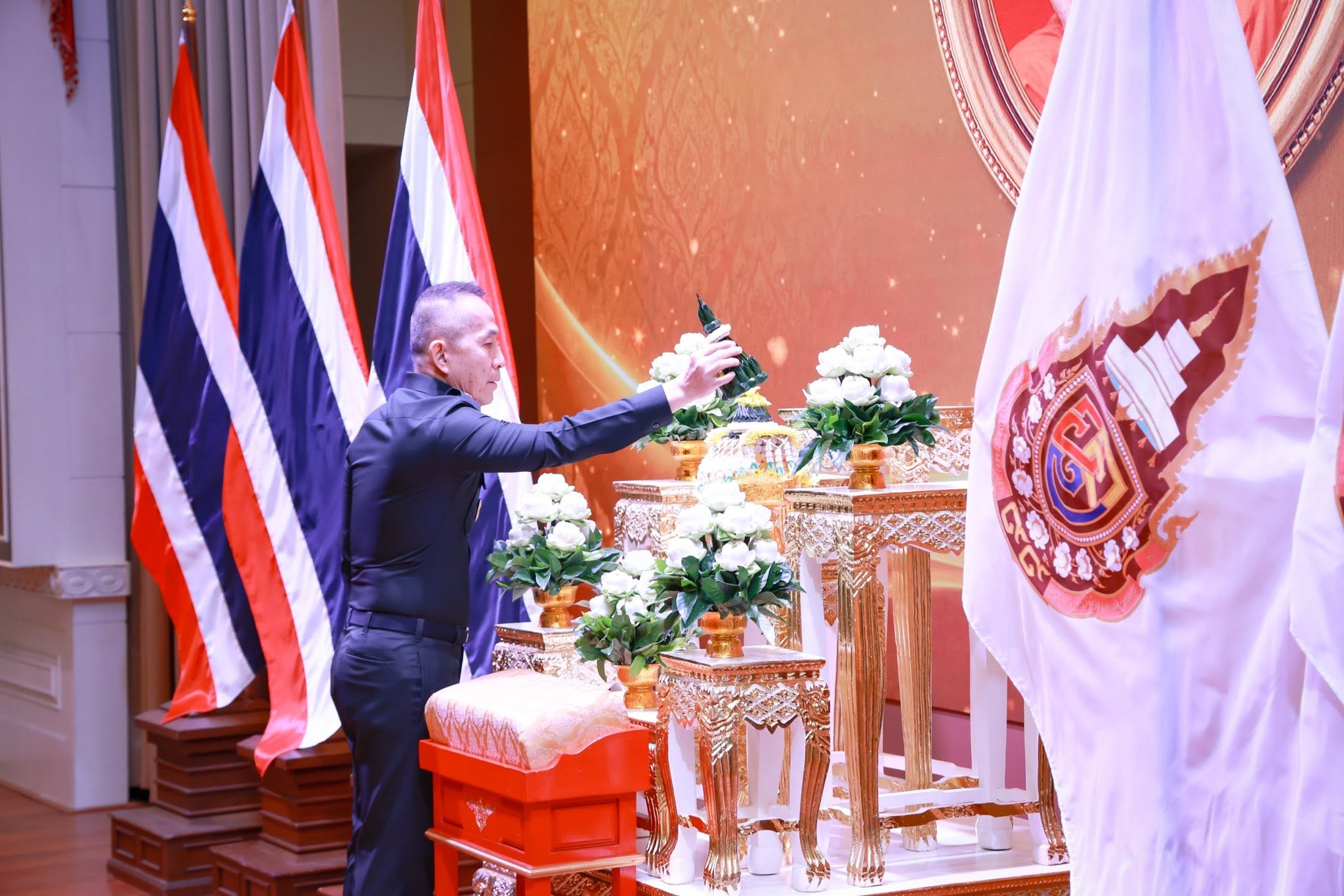 สำนักงานปลัดกระทรวงกลาโหม จัดพิธีลงนามถวายพระพร สมเด็จพระอริยวงศาคตญาณ สมเด็จพระสังฆราช สกลมหาสังฆปริณายก ครบ​ ๙๙ พรรษา​