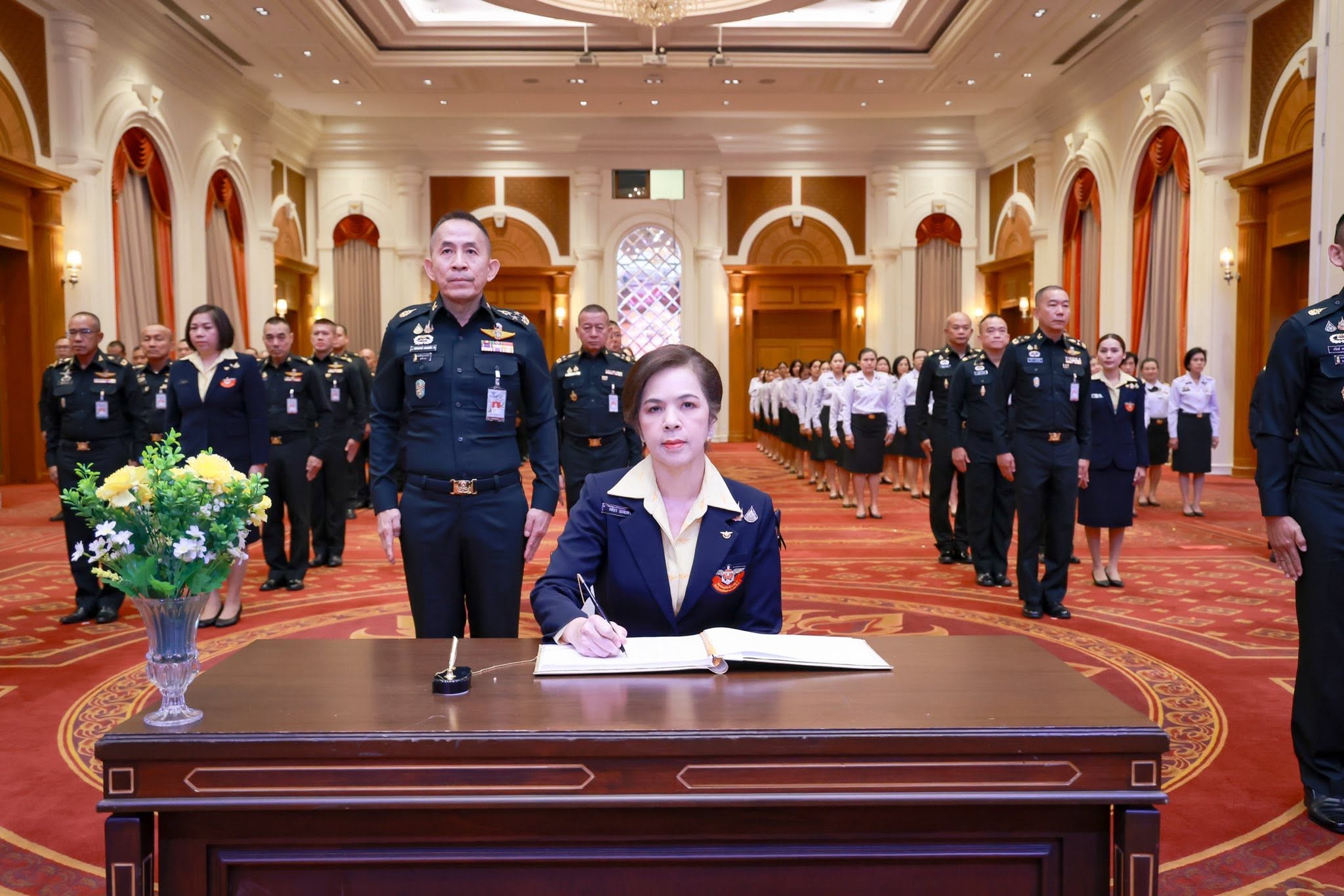 สำนักงานปลัดกระทรวงกลาโหม จัดพิธีลงนามถวายพระพร สมเด็จพระอริยวงศาคตญาณ สมเด็จพระสังฆราช สกลมหาสังฆปริณายก ครบ​ ๙๙ พรรษา​