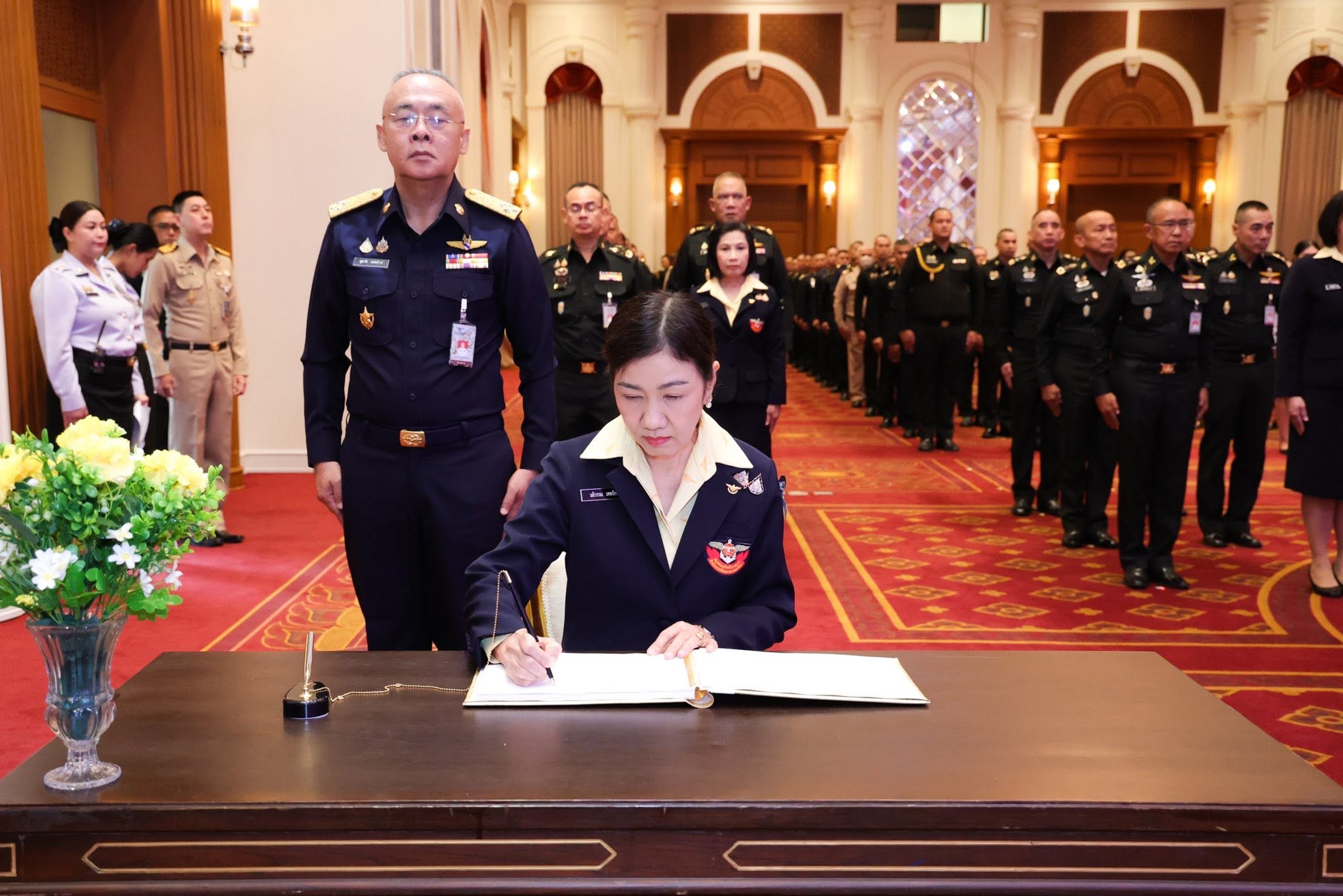 สำนักงานปลัดกระทรวงกลาโหม จัดพิธีลงนามถวายพระพร สมเด็จพระอริยวงศาคตญาณ สมเด็จพระสังฆราช สกลมหาสังฆปริณายก ครบ​ ๙๙ พรรษา​