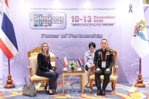 ปลัดกระทรวงกลาโหมให้การต้อนรับอุปทูตรักษาการประจำสถานเอกอัครราชทูตสาธารณรัฐโปแลนด์ประจำประเทศไทย